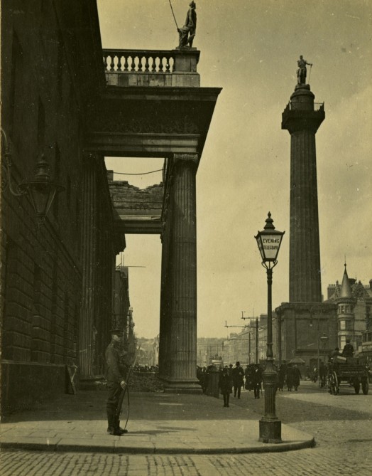 Capstones Shift © Irish Architectural Archive Dublin